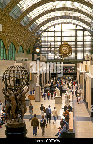 Vier Teile der Welt halten einer Himmelskugel, Jean Baptiste Carpeaux, Musee d ' Orsay, Musée d ' Orsay, Paris, Frankreich Stockfoto