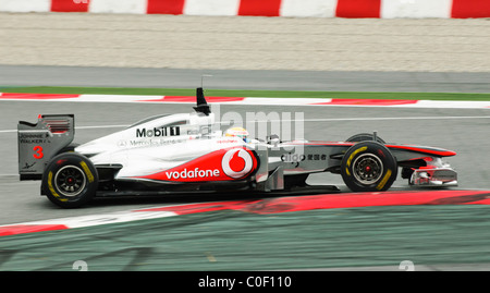 britische Formel1-Fahrer Lewis Hamilton im McLaren MP4-26 Rennwagen im Februar 2011 Stockfoto