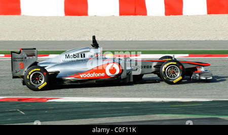 britische Formel1-Fahrer Lewis Hamilton im McLaren MP4-26 Rennwagen im Februar 2011 Stockfoto