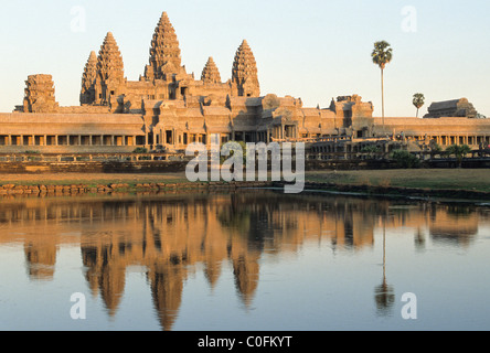 Elk133-1944 Kambodscha Tempel von Angkor Angkor Wat bei Sonnenuntergang Stockfoto