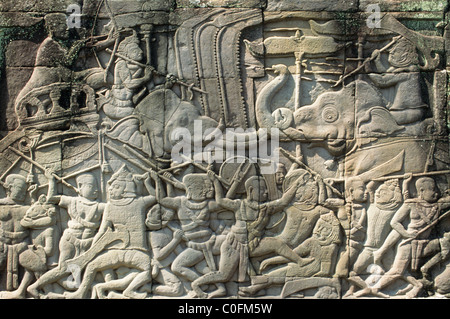Elk133-2200 Kambodscha, Khmer-Tempel von Angkor, Angkor Thom, der Bayon, Basrelief Carving Stockfoto
