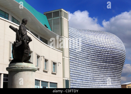 Statue von Lord Nelson und Selfridge Gebäude, Bullring, Birmingham, West Midlands, England, Europa Stockfoto