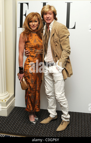 Kelly Hoppen und Nicky Clarke am Aftershow Party für "The Edge of Love" Premiere statt an der Berkekey Hotel in London, England- Stockfoto