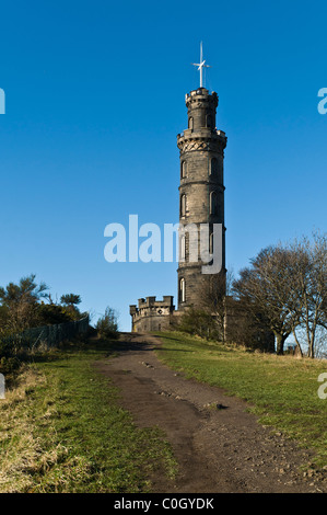 dh Lord Nelsons Monument CALTON HILL EDINBURGH Fußweg Edinburgh Park Nelsons Memorial nelson Stockfoto