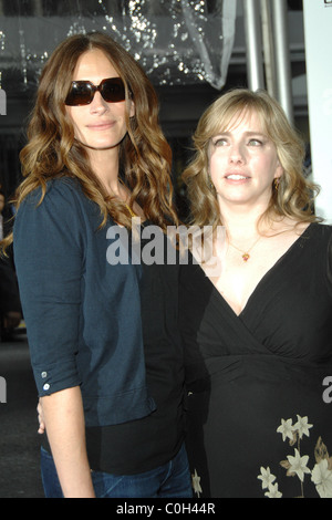 Julia Roberts; Lisa Gillan New Yorker Premiere von Picturehouse des "Kit Kittredge: An American Girl" am Ziegfield Theater Stockfoto