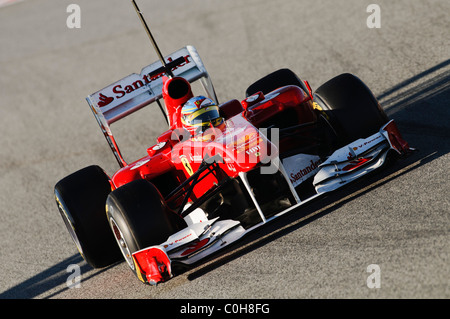 Fernando Alonso (ESP) in der Scuderia Ferrari F150th Formel1 Rennwagen Stockfoto