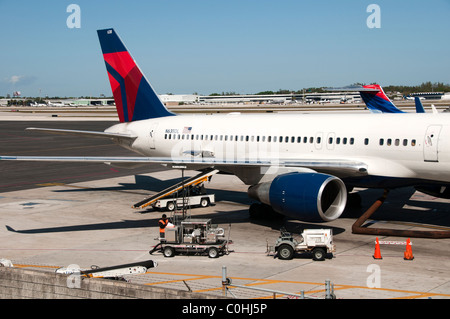 Flugzeuge am Flughafen Fort Lauderdale FL. Stockfoto