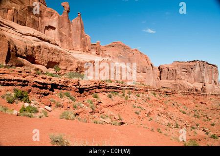 Park Avenue, Türme, erstellt in erster Linie durch unaufhörlichen, erosive Kräfte von Wind und Regen, Wetter, Arches-Nationalpark, Utah, USA Stockfoto