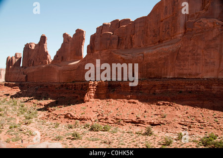 Park Avenue, Türme, erstellt in erster Linie durch unaufhörlichen, erosive Kräfte von Wind und Regen, Wetter, Arches-Nationalpark, Utah, USA Stockfoto