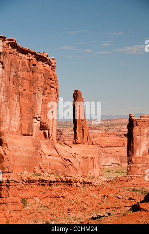 Park Avenue, Türme, erstellt in erster Linie durch unaufhörlichen, erosive Kräfte von Wind und Regen, Wetter, Arches-Nationalpark, Utah, USA Stockfoto