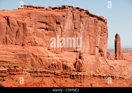 Park Avenue, Türme, erstellt in erster Linie durch unaufhörlichen, erosive Kräfte von Wind und Regen, Wetter, Arches-Nationalpark, Utah, USA Stockfoto