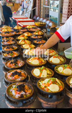 Tajine Gerichte auf dem Markt platzieren Inezgane Stadt nahe Agadir Marokko-Südafrika Souss Stockfoto