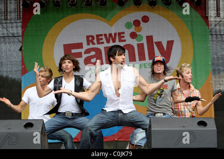 US5 REWE Sommerfest bei Zentraler Festplatz am Kurt-Schumacher-Damm-Berlin, Deutschland - 26.07.08 Stockfoto