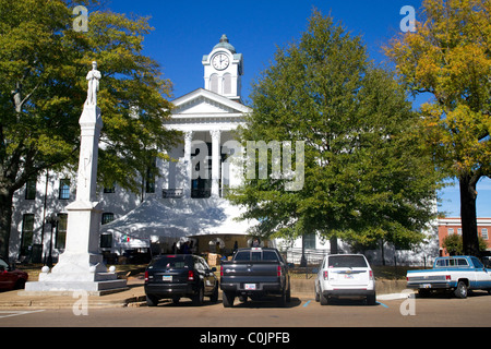Das Lafayette County Courthouse in "The Square" Gegend der Oxford, Mississippi, Vereinigte Staaten. Stockfoto