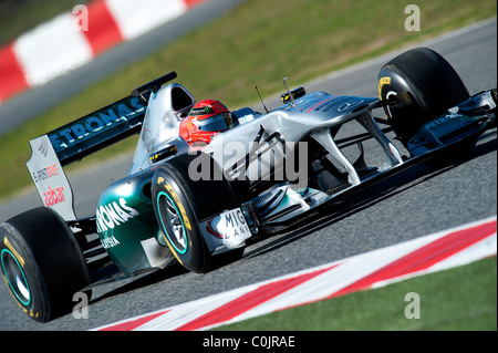 Michael Schumacher (Deutschland), Mercedes GP Mercedes MGP W02, Formel1 Tests Sitzungen in der Nähe von Barcelona im Februar 2011. Stockfoto