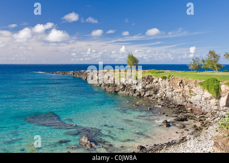 Blick über die Bucht von Oneloa in Kapalua, Maui, Hawaii, USA Stockfoto