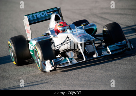 Michael Schumacher (Deutschland), Mercedes GP Mercedes MGP W02, Formel1 Tests Sitzungen in der Nähe von Barcelona im Februar 2011. Stockfoto