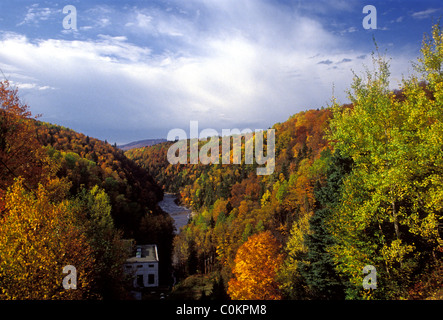 Les Sept-Rutschen, Wasserfall, Saint-Ferreol-Les-Neiges, Capitale-Nationale Region, Provinz Quebec, Kanada Stockfoto