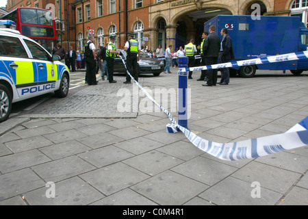 Einem versuchten Raub auf einem G4S Security van Fehler außerhalb Bahnhof Marylebone, London. Der Bereich abgesperrt war, als ein Stockfoto