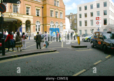 Einem versuchten Raub auf einem G4S Security van Fehler außerhalb Bahnhof Marylebone, London. Der Bereich abgesperrt war, als ein Stockfoto