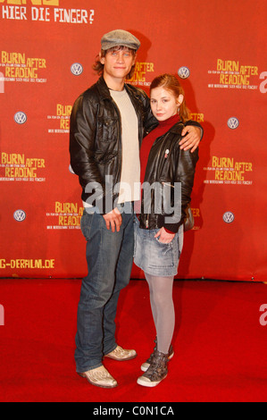 Vinzenz Kiefer Und Josefine Preuss In Der Deutschen Erstauff hrung Von vinzenz-kiefer-und-josefine-preuss-in-der-deutschen-erstauff-hrung-von