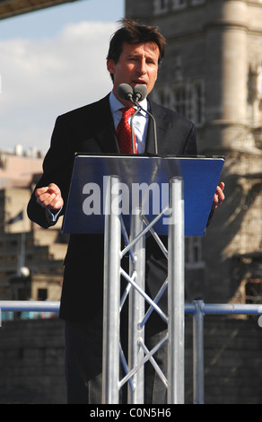 Lord Sebastian Coe bei den Olympischen und Paralympischen Fahnen Zeremonie London, England - 26.09.08 Stockfoto