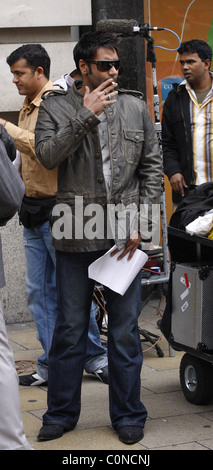 Ajay Devgan Fiming vor Ort der neue Film "London Dreams" Picadily Circus London, England - 06.10.08 Stockfoto