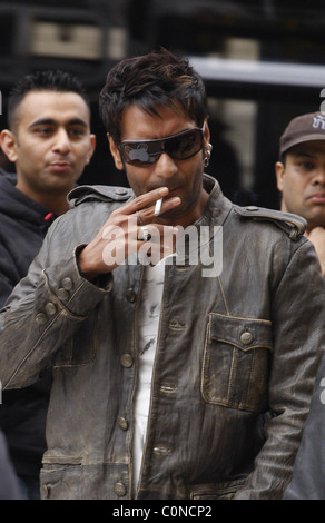 Ajay Devgan Fiming vor Ort der neue Film "London Dreams" Picadily Circus London, England - 06.10.08 Stockfoto