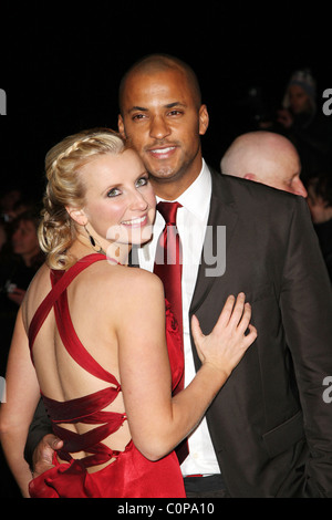 Carley Stenson und Ricky Whittle National Television Awards 2008 statt, in der Royal Albert Hall - London, England eingetroffen- Stockfoto