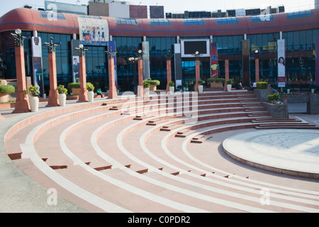 Fassade von einer Shopping-Mall, Ansal Plaza, New Delhi, Indien Stockfoto