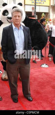 Dustin Hoffman Kung Fu Panda und Geheimnisse der furiosen fünf DVD-Debüt am Gaumans Chinese Theatre Los Angeles, Kalifornien- Stockfoto