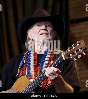 Willie Nelson führt während der Farm Aid 2008 bei Comcast Center Mansfield, Massachusetts - 20.09.08 Stockfoto