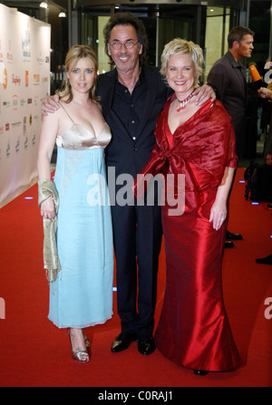 Tina Ruland, Hugo Egon Balder, Birgit Lechtermann Dolphin Aid Gala im Intercontinental Hotel Düsseldorf, Deutschland - 15.11.08 Stockfoto