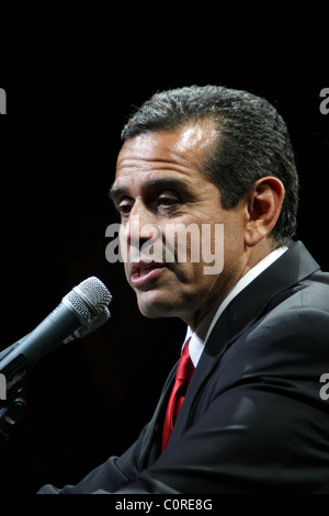 Bürgermeister von Los Angeles Antonio Villaraigosa Barack Obama Wahl gewinnen demokratischen Celebration Party statt im Hyatt Jahrhunderts Stockfoto