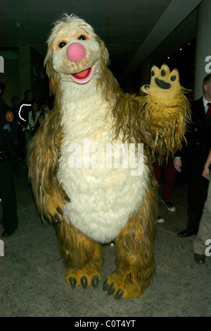 Snook daraus ist eine Big Big World (PBS TV-Show) 2008 RexCorp Plaza Baum Beleuchtungszeremonie. Uniondale, New York State - 06.12.08 Stockfoto