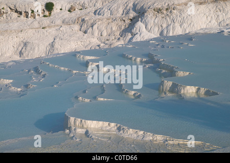 Pamukkale ist ein Naturdenkmal in Denizli Provinz im Südwesten der Türkei, Stadt enthält, heißen Quellen und Travertin Stockfoto