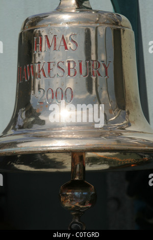 Glocke der HMAS Hawkesbury 2000 Stockfoto