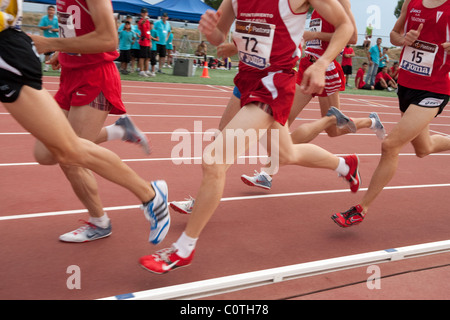 Erwachsenen Rennfahrer Athleten laufen Beine schließen. Sport im freien Leichtathletik-Rennstrecke. WM Spanien, 3. Juli 4. 2010-Mallorca Stockfoto