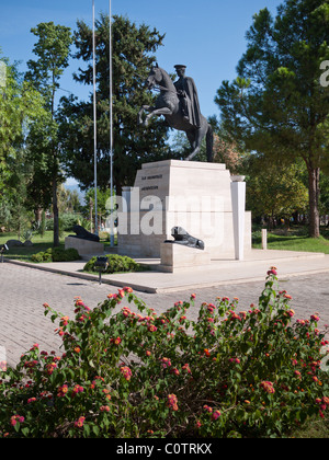 Statue von General Mustafa Kemal Atatürk in Fethiye an der Lykischen Küste Türkei Stockfoto