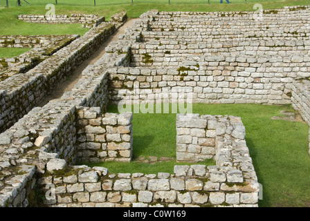 NORTHUMBRIA; NR. CHOLLERFORD; CHESTERS ROMAN FORT. ABSCHNITT BLEIBT DER KASERNE Stockfoto