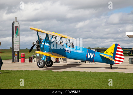 Boeing PT-13D Kaydet (E75), Reg N4712V, bei Unternehmen, Northampton Stockfoto