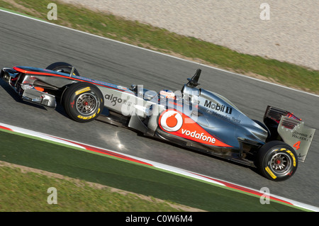 Jenson Button fährt für das McLaren-Team während des Tests auf dem Circuit de Catalunya 18. Februar 2011 in Barcelona Stockfoto