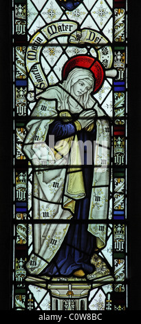 Ein Glasfenster von C E Kempe & Co. Darstellung der Jungfrau Maria, All Saints Church, Braunston, Rutland Stockfoto
