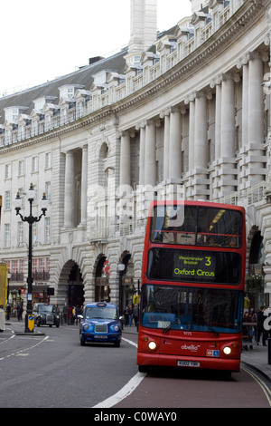 Straßenszene Regent Street/Piccadilly Circus City of Westminster London Stockfoto