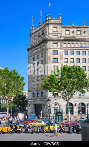 Der Banco de España (nationale Zentralbank) in der Nähe von Plaza Katalanisch, Barcelona, Spanien. Stockfoto