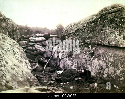 Dead Confederate Scharfschützen auf dem Schlachtfeld von Gettysburg Stockfoto