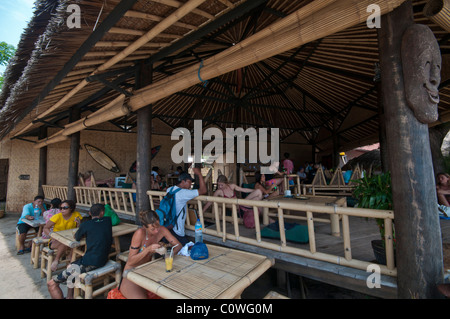 Der winzige Strand von Gili Air, der kleinsten Insel der Gili Inselgruppe vor Lombok Indonesien Stockfoto