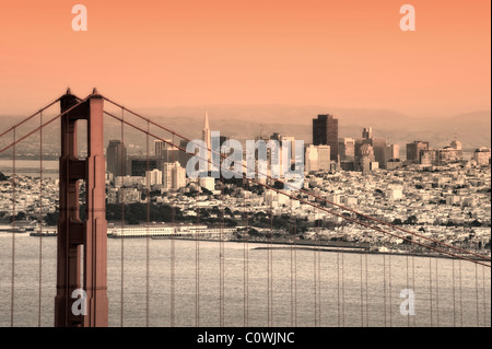 USA, California, San Francisco, Skyline der Stadt und Golden Gate Bridge Stockfoto