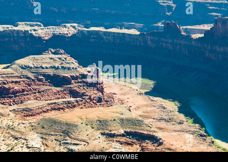Blick auf La Sal Mountains, Colorado Plateau, Fluss, 6000 Fuß über dem Meeresspiegel, Salzseen, geologische, Dead Horse State Park, Utah, USA Stockfoto
