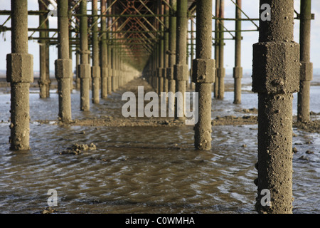 Unter Southend Pier Stockfoto